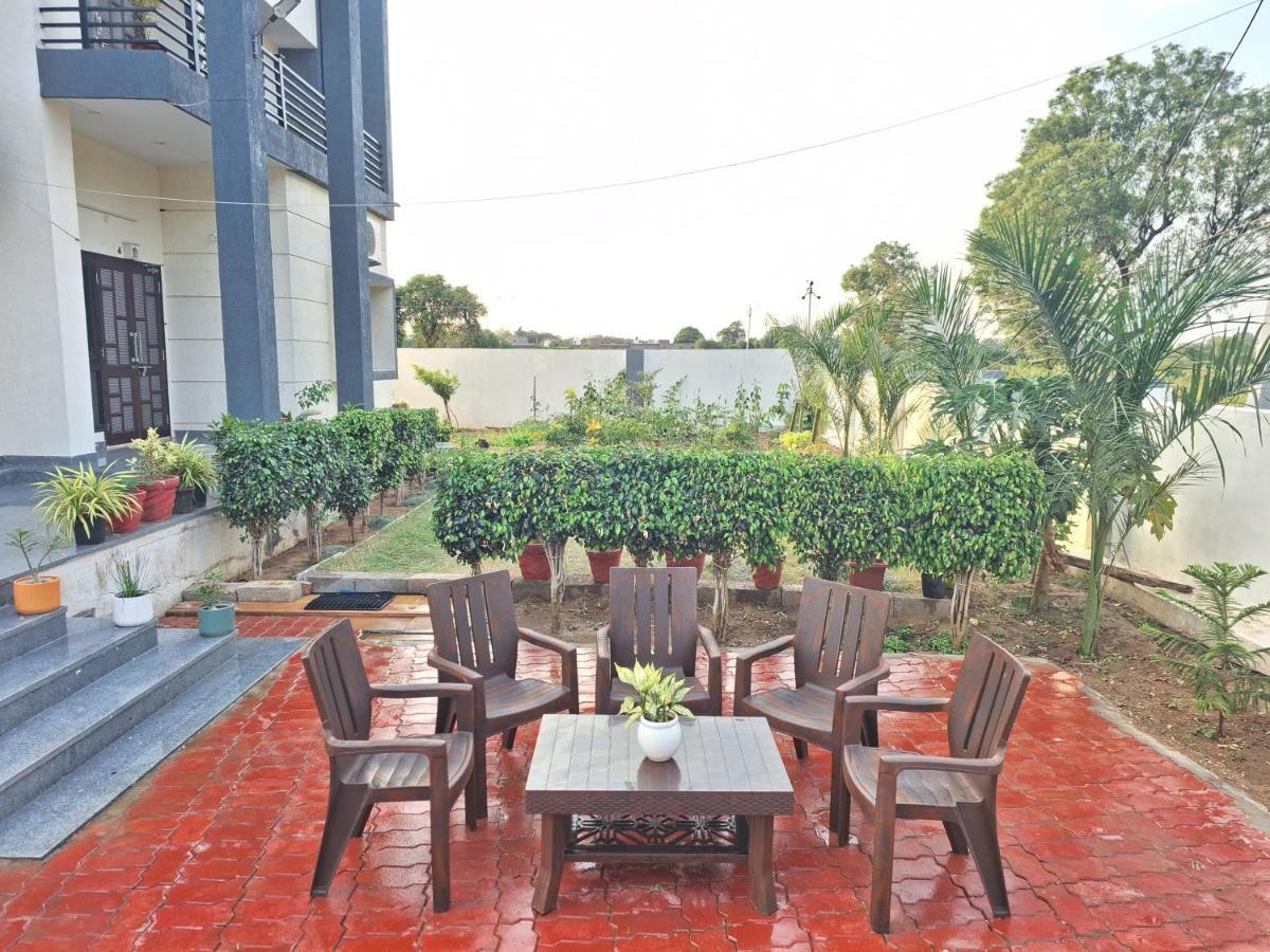 Keen Leopard Homestay Jawai Bandh Exterior foto