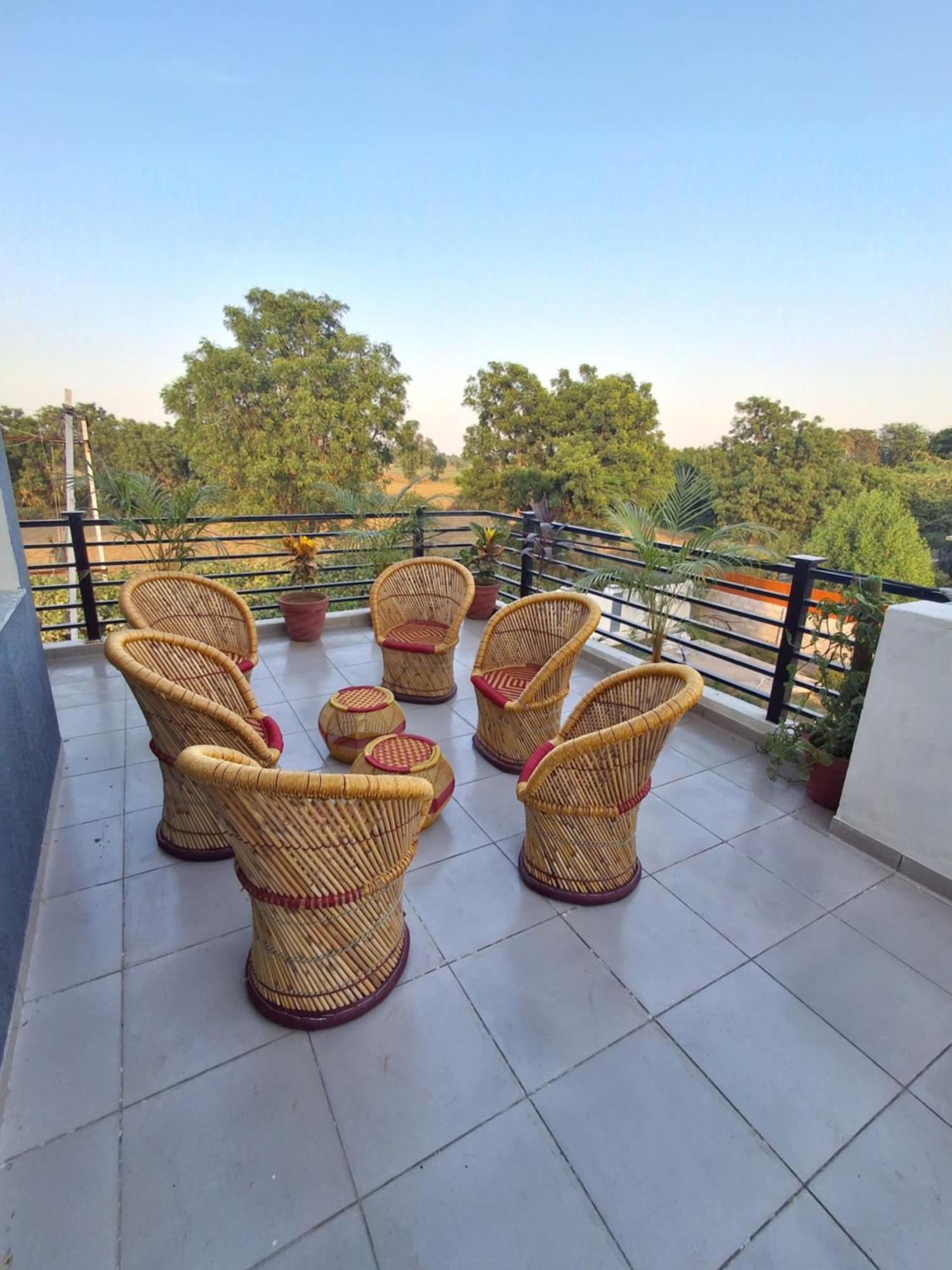 Keen Leopard Homestay Jawai Bandh Exterior foto